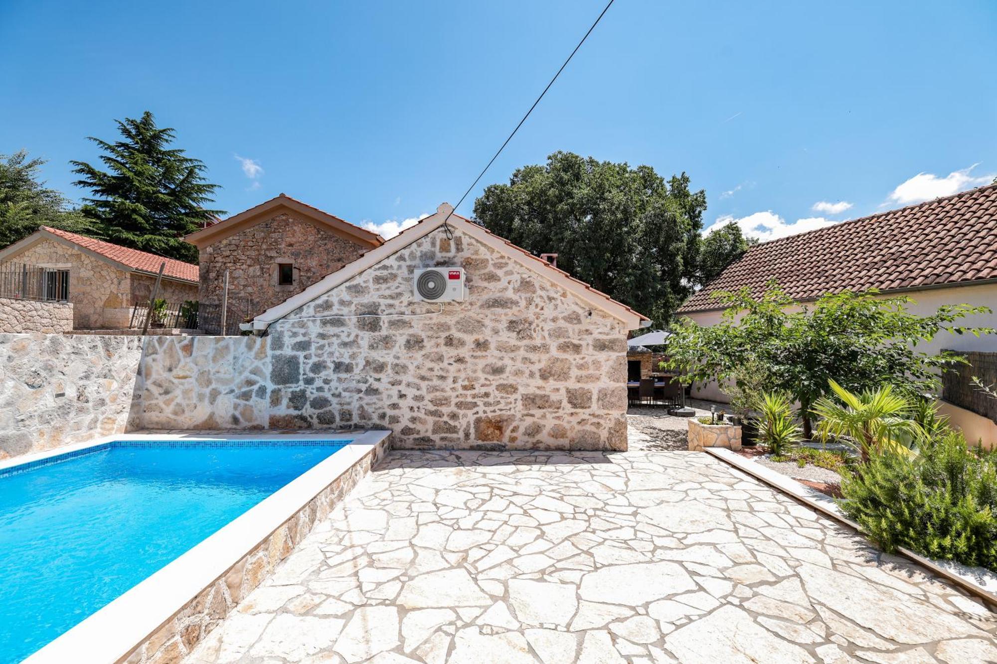Holiday House Manuela Kruševo Kültér fotó
